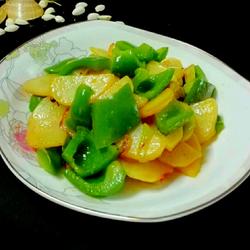 大辣椒炒土豆片的做法[图]