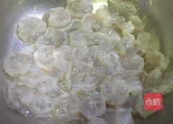 西兰花炒虾仁的做法图解1