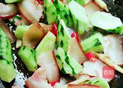 土家腊肉炖青瓜的做法图解7