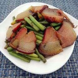 蒜薹辣炒腊肉