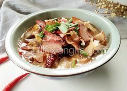 腊肉煮豆腐干