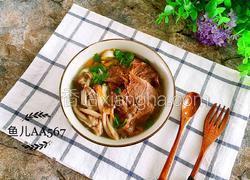 牛肉蘑菇汤面
