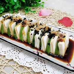 日式牛油果拌豆腐的做法[图]