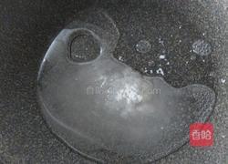 糖霜花生的做法图解3