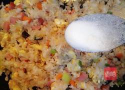 五彩缤纷炒饭的做法图解9