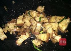 蒜苔炒烧肉的做法图解3