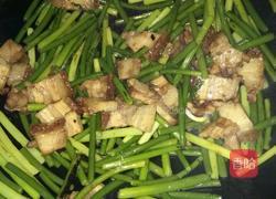蒜苔炒烧肉的做法图解5