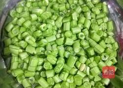 豆角鸡蛋炒饭的做法图解2