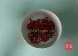 茭白炒肉的做法图解2
