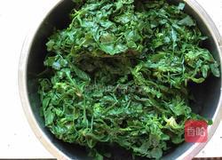 香菇荠菜饺子的做法图解3