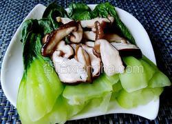 菜心扒香菇