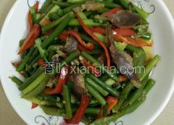 腊肉炒蒜苔