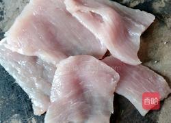 煎猪肉的做法图解1
