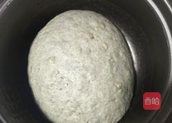 黑芝麻手工馒头的做法图解2