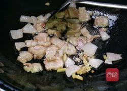 辣椒炒五花肉的做法图解3