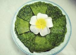 菠菜汁鸡蛋饼