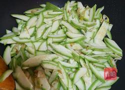 西葫芦炒番茄的做法图解6