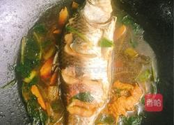 红烧鲫鱼的做法图解11