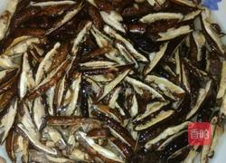 糖醋香菇豆豉炒鱼丝的做法图解2