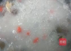 松花蛋瘦肉粥的做法图解6