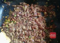 芹菜炒牛肉的做法图解10