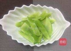 莴笋红烧汪丫鱼的做法图解3