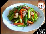 胡萝卜蒜苔炒猪肉