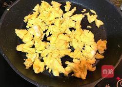 胡萝卜丝炒鸡蛋的做法图解4