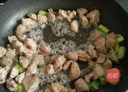 土豆炖牛肉的做法图解4