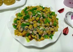 榆钱玉米饼炒肉丁