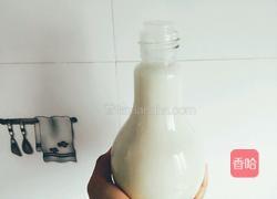香蕉奶昔的做法图解3