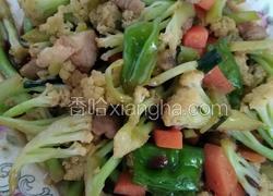 花菜炒肉块