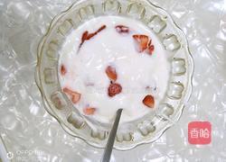 自制草莓酸奶的做法图解5