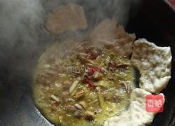 酸菜烧鸡的做法图解7