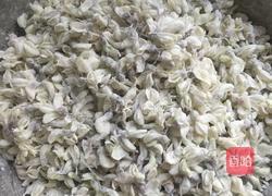 蒸槐花的做法图解2
