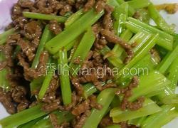 泡椒西芹牛柳