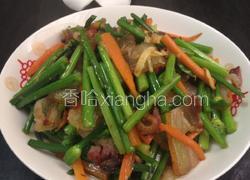 腊肉炒韭菜苔