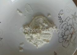 手工做新鲜的意大利里科塔乳清奶酪(纯乳清奶酪)乳清芝士