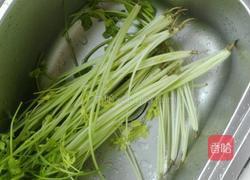 芹菜猪肉饺子的做法图解3