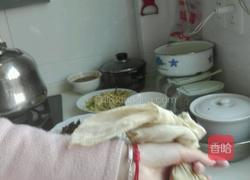 芹菜猪肉饺子的做法图解5