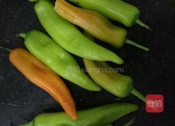 虎皮尖椒的做法图解1