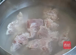 酱大骨炖粉条的做法图解3
