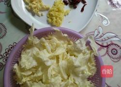 手撕包菜八宝蛋的做法图解1