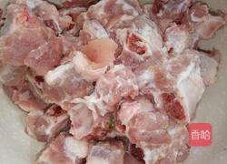 蒜香红烧豌豆排骨(电饭锅版）的做法图解1