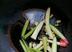 儿童版鱿鱼丝炒肉的做法图解3
