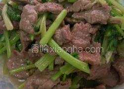 芹菜炒牛肉