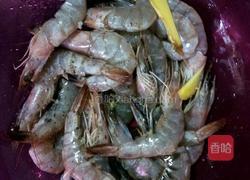 虾火锅(阿田大虾版)的做法图解1