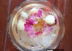 玫瑰花系列皂角米桃胶莲子银耳汤