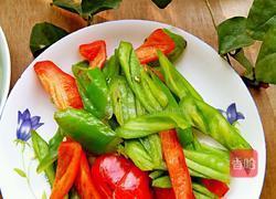 双椒夺魁(辣椒回锅肉)的做法图解10