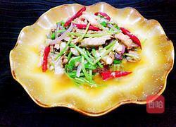 鱼皮菜梗子的做法图解1